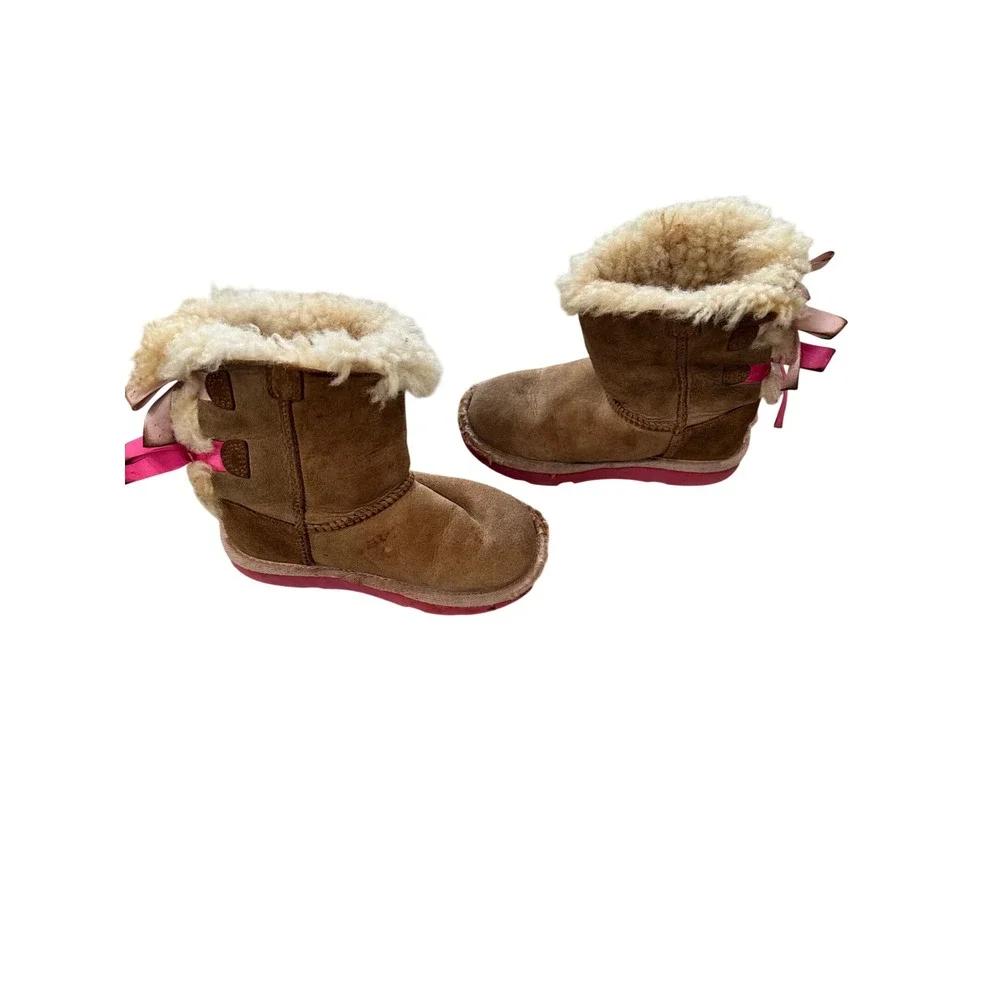 Kids‎ UGG Australia Bailey II Brown Suede Sheepskin Boots Pink Bows Size 10
